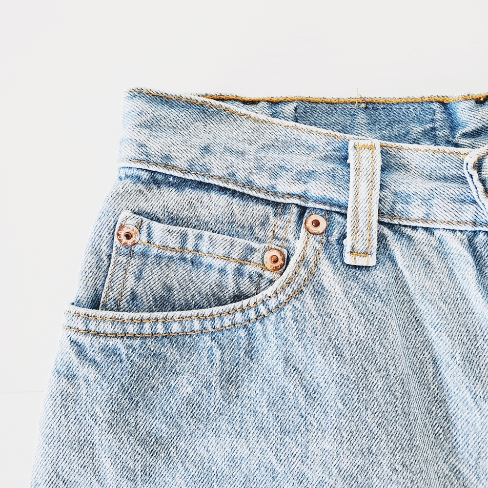 Vintage | Levi's | 501s Cutoff Button Fly Shorts - Picture 14 of 15